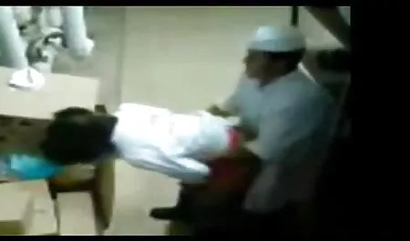 લેસ્બિયન પોર્ન વીડિયો સાથે વાતચીત સુંદરતા licks